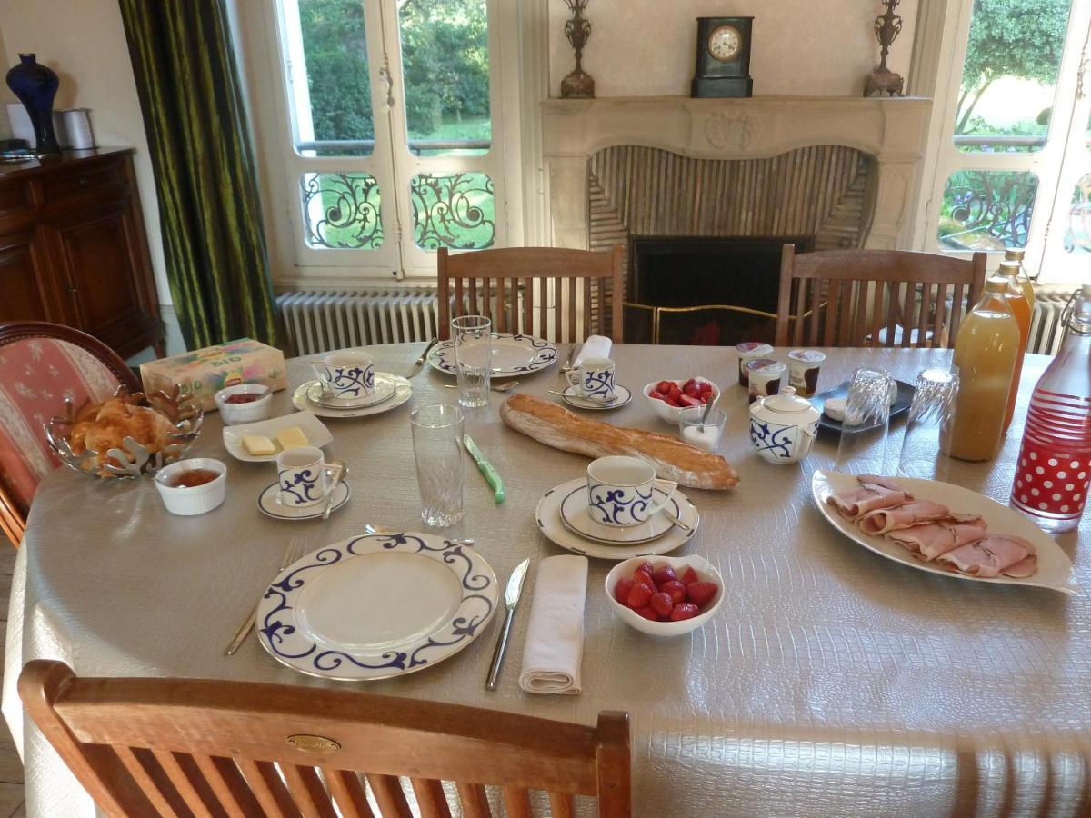 Les Palmiers Bed and Breakfast Mauves Εξωτερικό φωτογραφία